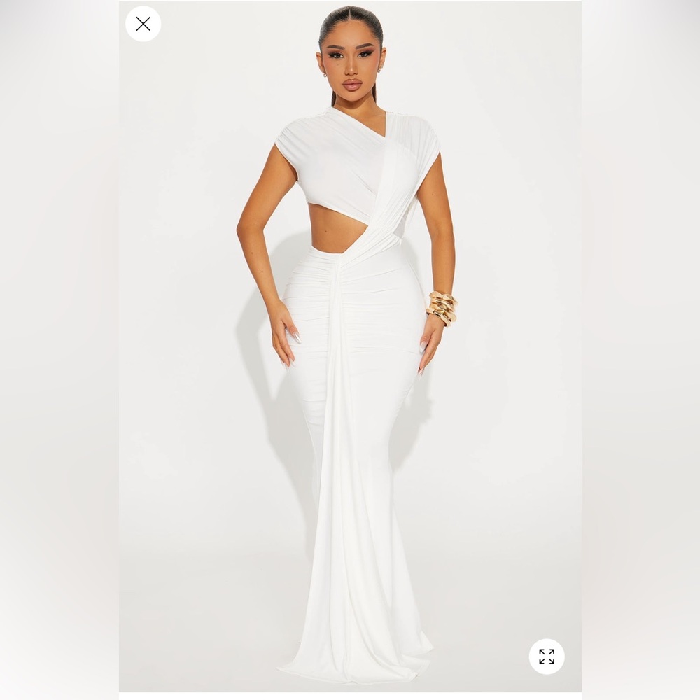 Fashion Nova Aria Cut out